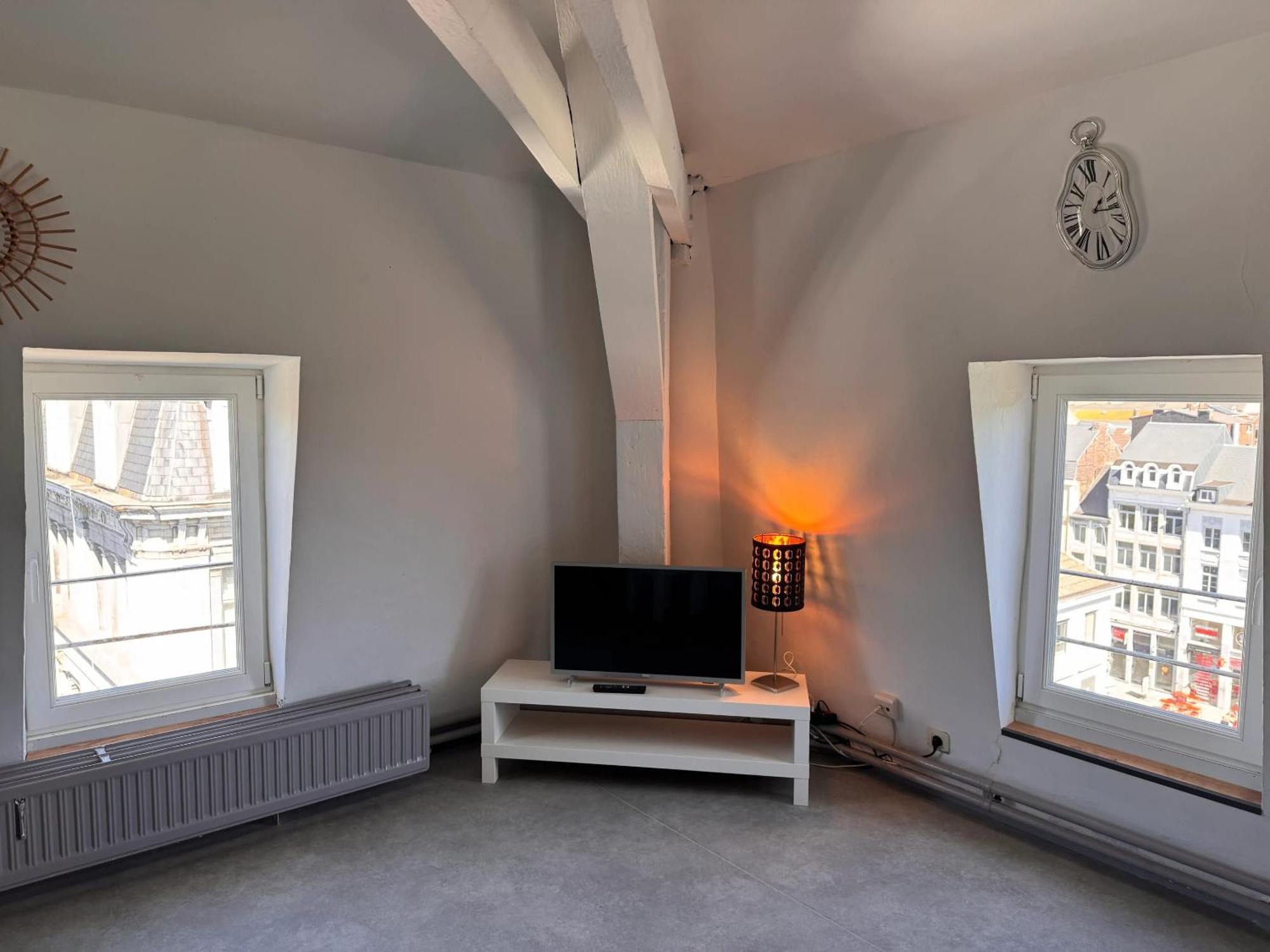 Charming Apartment In Liege City Centre With Parking Included Exterior photo